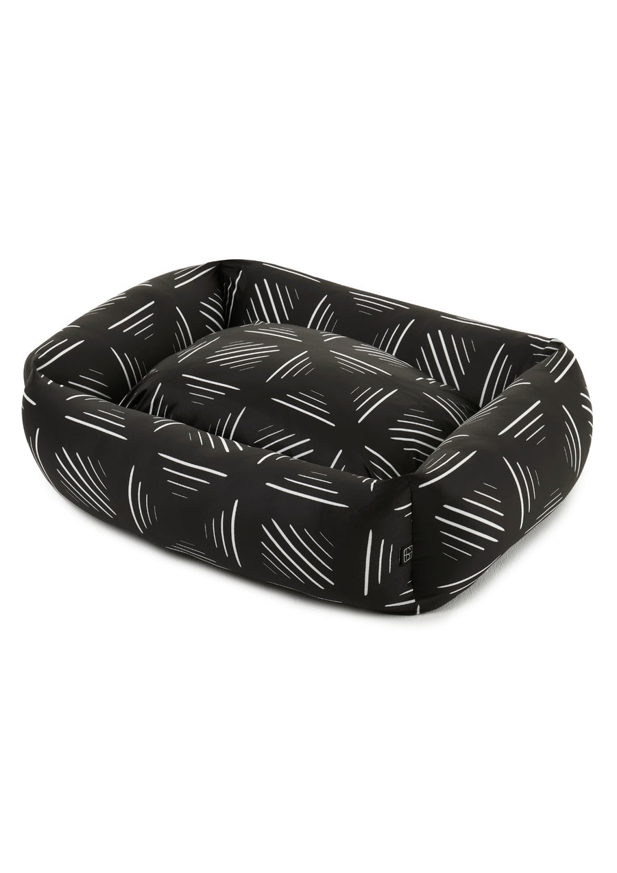 Monochrome Dog Bed - Settle Beds